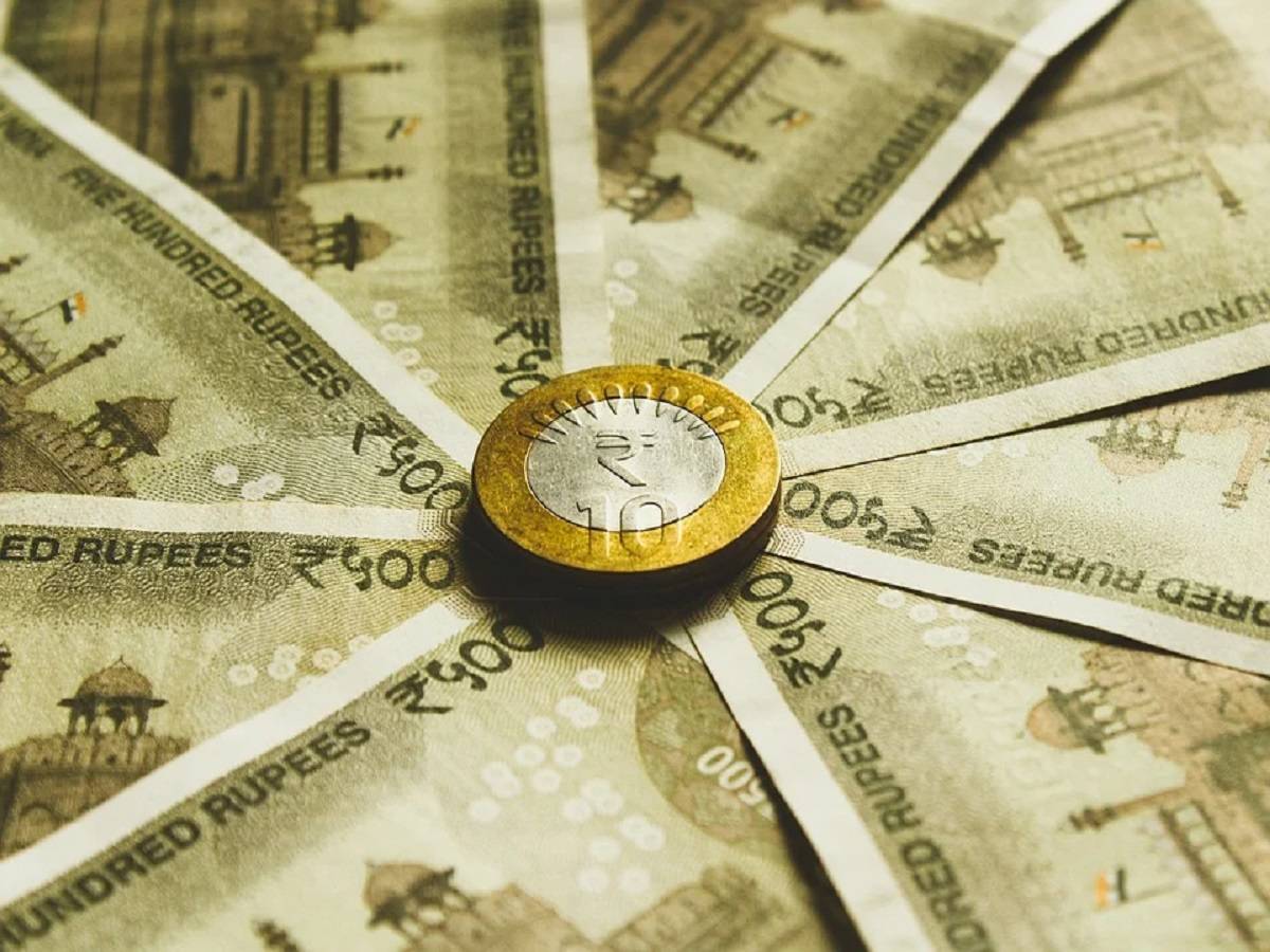 best interest rate on bank fd: FD-তে সবথেকে বেশি সুদ দিচ্ছে এই ৫ ব্যাংক, সঙ্গে আয়কর ছাড়ের সুযোগ! – this 5 banks are providing highest interest rates on tax saving fixed deposits