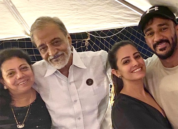 Anita Hassanandani mourns the loss of her father-in-law with an emotional note : Bollywood News