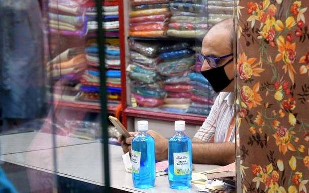 COVID-19: 17 deaths, 435 new cases in 24 hours in Bengal