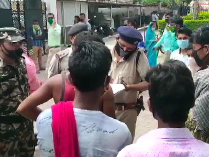 Nepal Border Issue; Firing from Nepal in Bihar, one man killed | नेपाल के सैनिकों ने बिहार बॉर्डर पर खेत में काम कर रहे लोगों पर फायरिंग की; 1 की मौत, 3 घायल