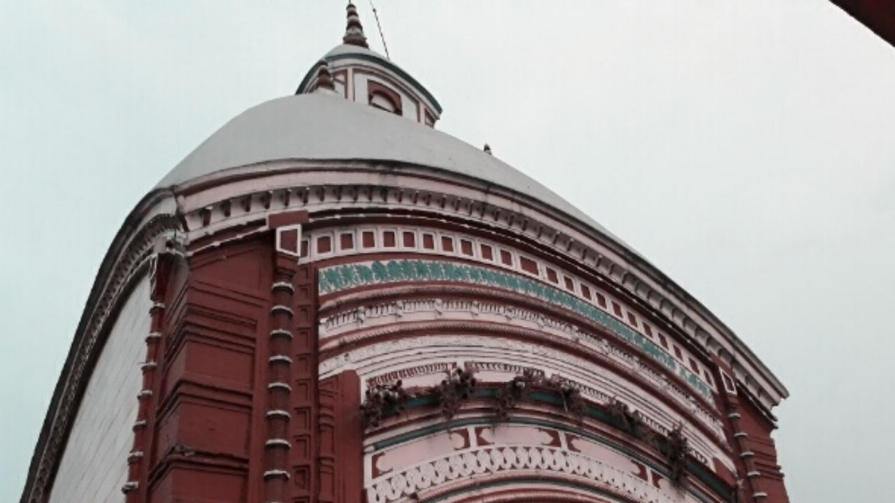 पश्चिम बंगाल का प्रसिद्ध तारापीठ अब भी श्रद्धालुओं के लिए बंद The famous Tarapith of West Bengal is still closed for devotees