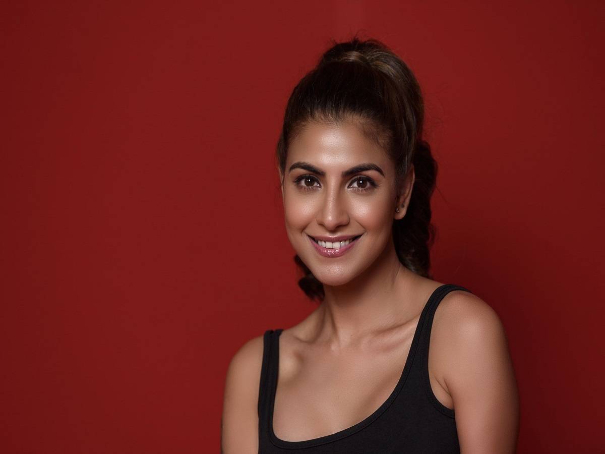 Rachel White: ফের দুঃসংবাদ! করোনা আক্রান্ত অভিনেত্রী র‍্যাচেল হোয়াইট – actress model rachel white tests coronavirus positive