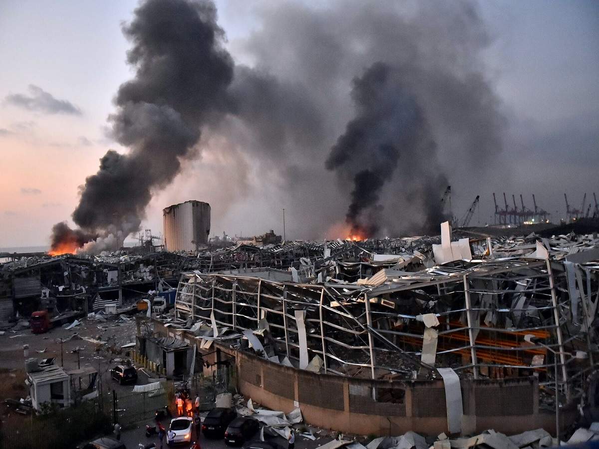 Beirut explosion: বেইরুট বিস্ফোরণে মৃত বেড়ে ১৫৭, আটক ১৬ বন্দরকর্মী – lebanon detains 16 over beirut explosion, death toll rises to 135