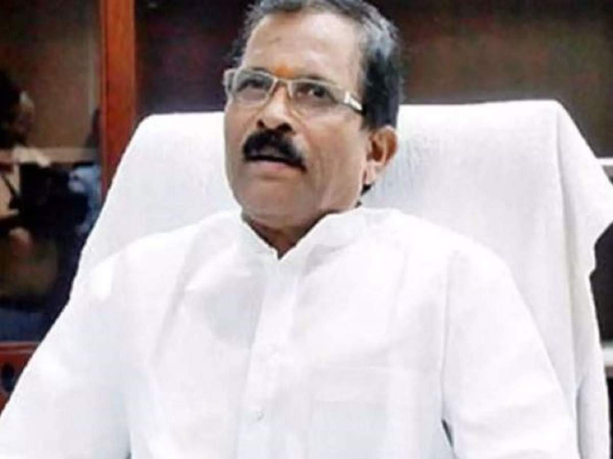 Shripad Naik: করোনায় নিশ্চিত ‘মৃত্যুর দরজা’ থেকে ফিরেছেন কেন্দ্রীয় আয়ুষমন্ত্রী, দাবি গোয়ার স্বাস্থ্যমন্ত্রীর! – union ayush minister shripad naik came back from death’s door: goa minister