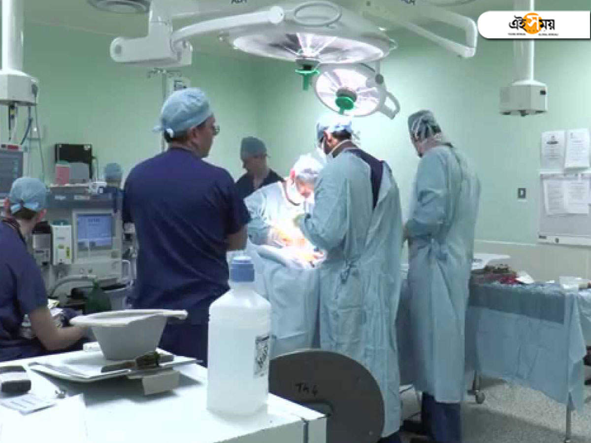 remove 50 kg ovarian tumour: জটিল অস্ত্রোপচারে মিলল সাফল্য, ৫০ কেজির টিউমার অস্ত্রোপচার পর বাঁচলেন মহিলা! – doctors at delhi’s apollo hospital remove 50 kg ovarian tumour in 3.5 hour