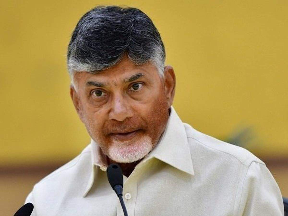 Chandrababu Naidu: গোরুকে বাঁচাতে গিয়ে কনভয়ে পরপর ধাক্কা, অল্পের জন্য রক্ষা চন্দ্রবাবুর – andhra pradesh: near escape for chandrababu naidu after cow on road causes cars to collide