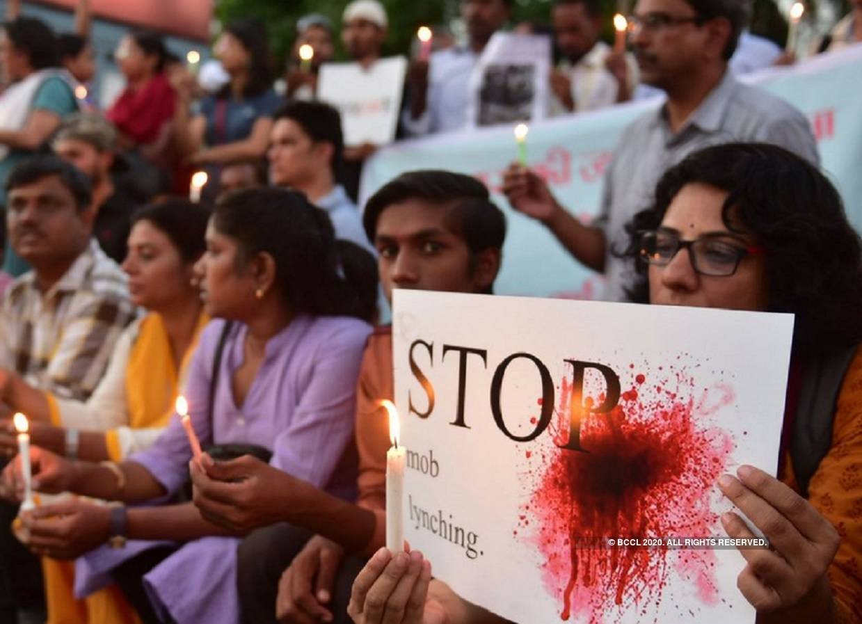 UP lynching: ২ দিনে দ্বিতীয় ঘটনা, যোগীরাজ্যে ফের পিটিয়ে খুন! অত্যাচারের VDO ভাইরাল – on camera, man beaten to death in up, second incident in 2 days