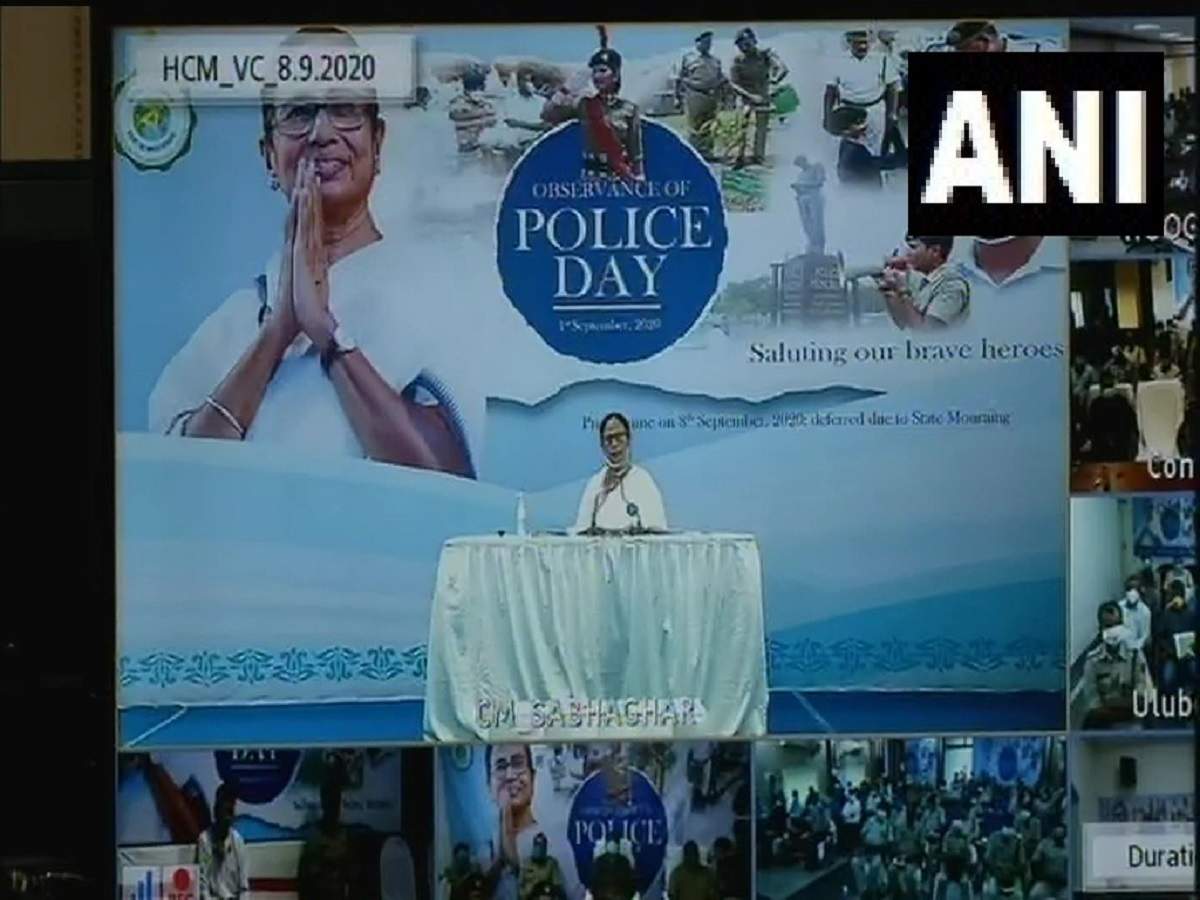 Mamata Banerjee: কথা রাখলেন মুখ্যমন্ত্রী, মৃত করোনা যোদ্ধাদের পরিবারের হাতে দিলেন চাকরির নিয়োগপত্র! – west bengal cm mamata banerjee gave appointment letter to dead corona warriors family