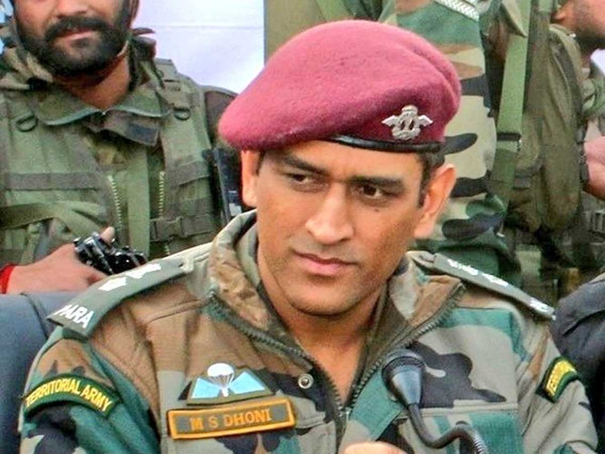 ms dhoni: ‘মিরাজ ২০০০-এর সার্ভিস রেকর্ডও ছাপিয়ে যাবে রাফাল’, বলছেন লেফটেন্যান্ট কর্নেল ধোনি – hope the rafale beats the service record of the mirage 2000 but su30mki remains my fav: ms dhoni