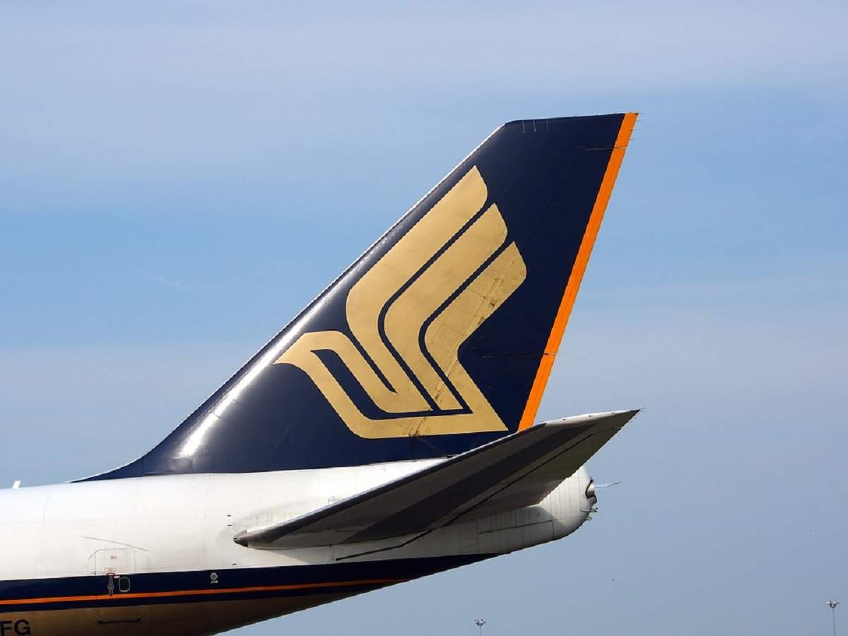 singapore airlines job cut: নজিরবিহীন! একসঙ্গে ৪,৩০০ কর্মীকে ছাঁটাই করল এই বিমান সংস্থা – coronavirus impact: singapore airlines to cut 20 percent or 4,300 of its staff