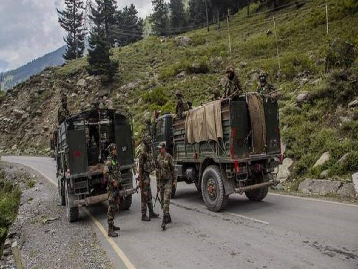 India-China: সীমানা অতিক্রমের চেষ্টা করলে এ বার গুলিতে জবাব, চিনকে কড়া হুঁশিয়ারি ভারতের – india issues warning to china, says will open fire in self-defence if pla troops come to our positions at lac
