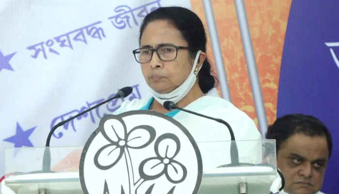 প্রতিবছর মুখ্যমন্ত্রীর অফিসে ৫০০ পড়ুয়াকে ইন্টার্ন হিসেবে নিয়োগ, ঘোষণা Mamata-র