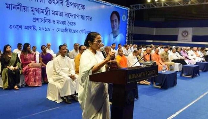 এবারও কোভিড বিধি মেনেই পুজো; কার্নিভাল নিয়ে পরে সিদ্ধান্ত: Mamata